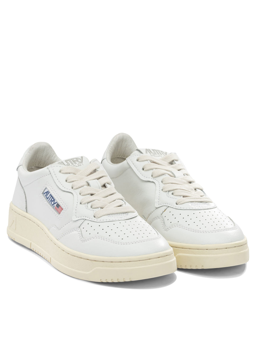 Autry Medalist Low Sneakers & Slip-On - Bianco | c9cfb670e215b1b4d8b2de008549d434e4c2828f