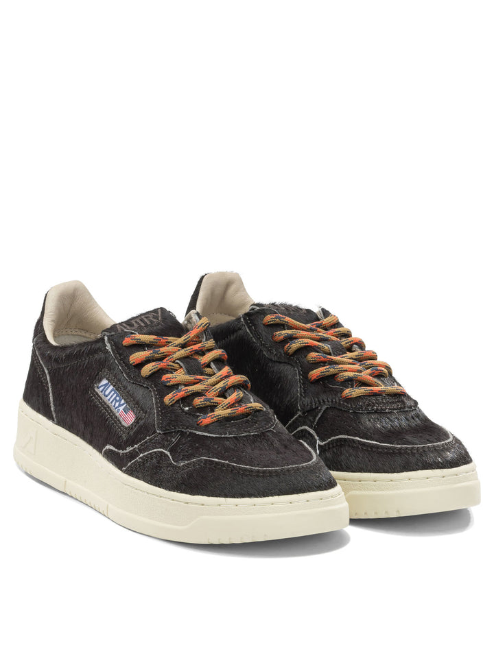 Autry Medalist Low Sneakers & Slip-On - Nero | 80405c9dffac205a24b2c9f312153fff87534aba