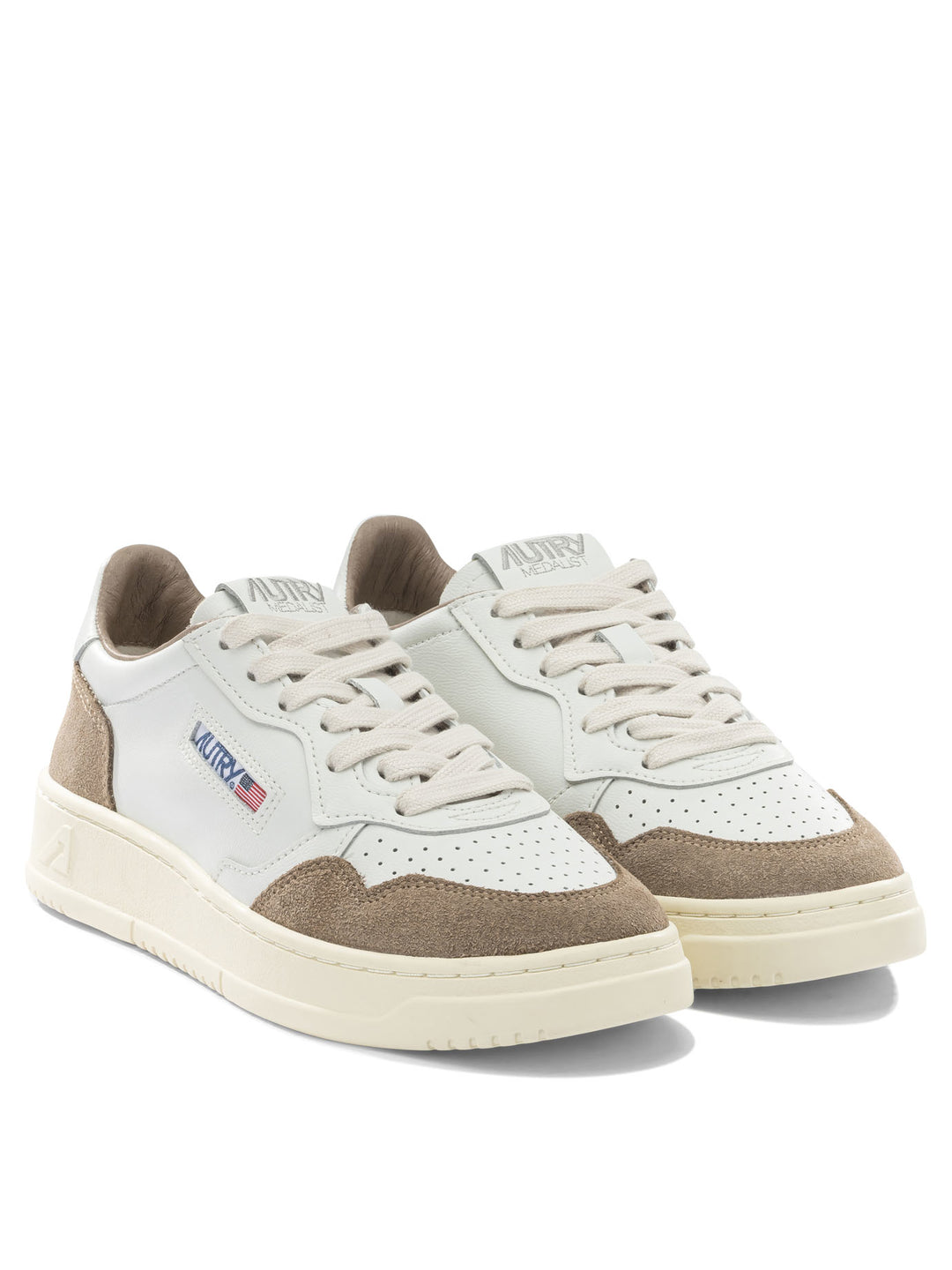 Autry Medalist Low Sneakers & Slip-On - Bianco | ece7723ff099af5e6d0380e65948acb94d7c7fec