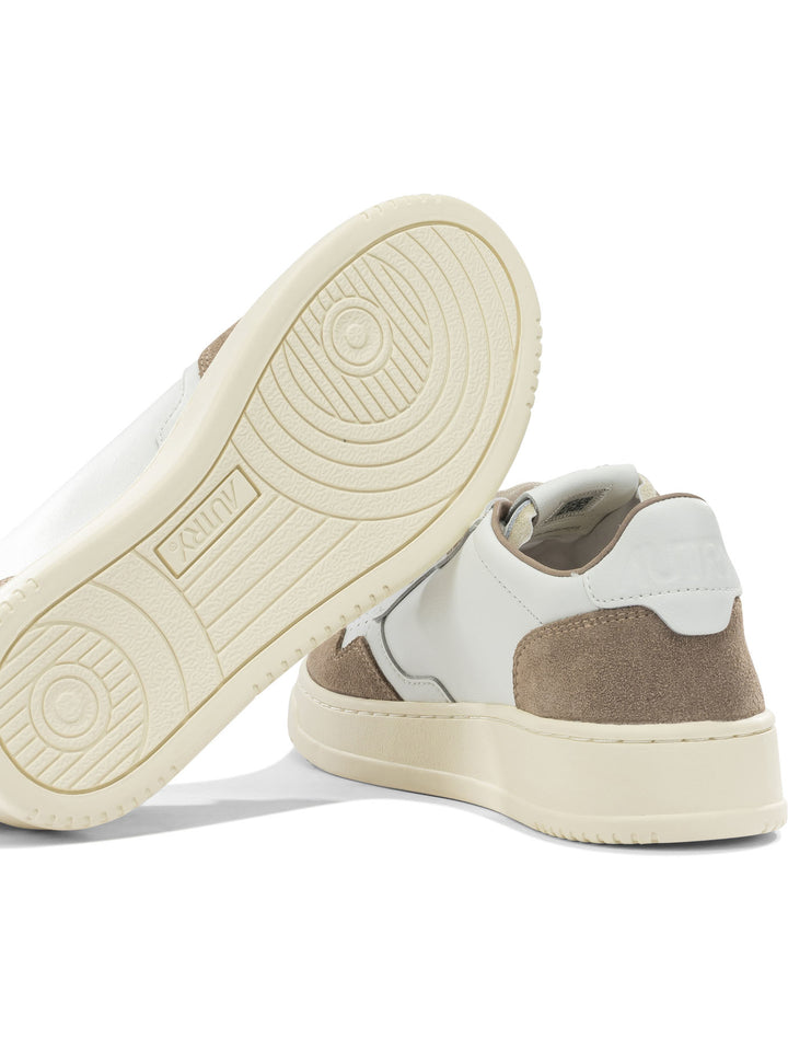 Autry Medalist Low Sneakers & Slip-On - Bianco | 1bbf237596576e6d5ca885406db58fc9d1d18fa0