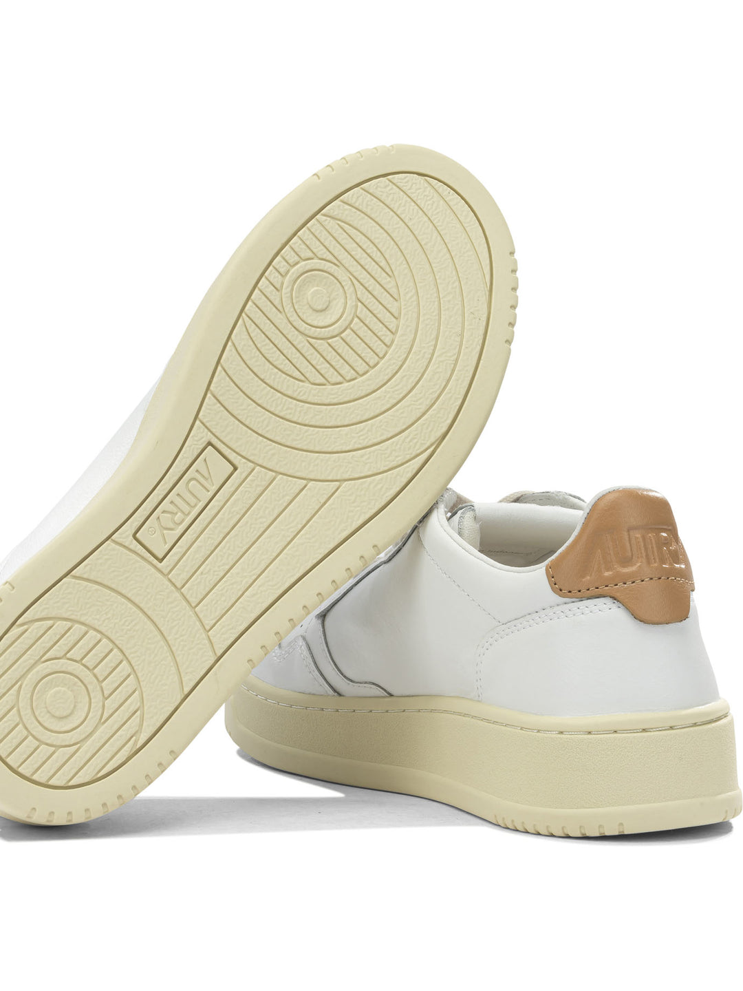 Autry Medalist Low Sneakers & Slip-On - Arancione | adac59a3b0121f5e36bffefeb4f78a36c7ff1bbc