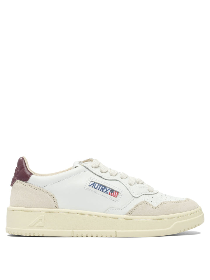Autry Medalist Low Sneakers & Slip-On - Bianco | 71f333bad41d67702af9d364d7763db41de8cc21