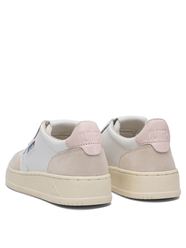 Autry Medalist Low Sneakers & Slip-On - Bianco | 4b312ac65dbd47b863beba4144f83fea9b20711c