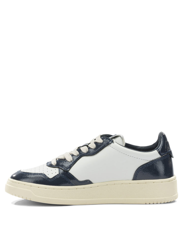 Autry Medalist Low Sneakers & Slip-On - Blu | da81651abccbfdac4755542a5959164bcc59c380