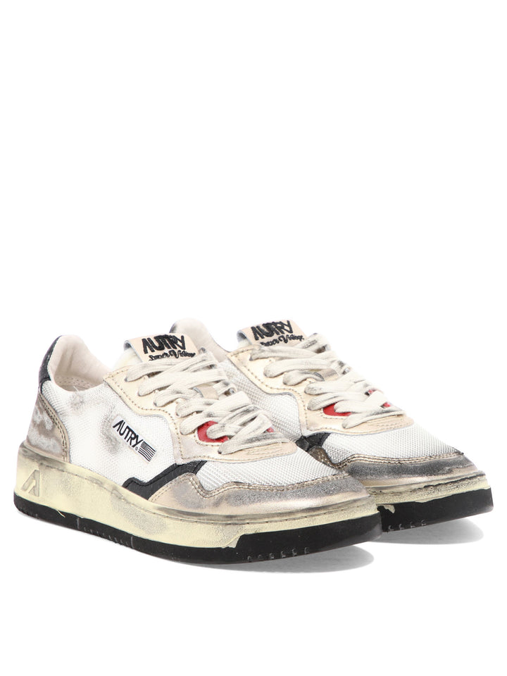 Autry Medalist Low Super Vintage Sneakers & Slip-On - Oro | 2e1986351741d9d706566ab61725339d56fa7784