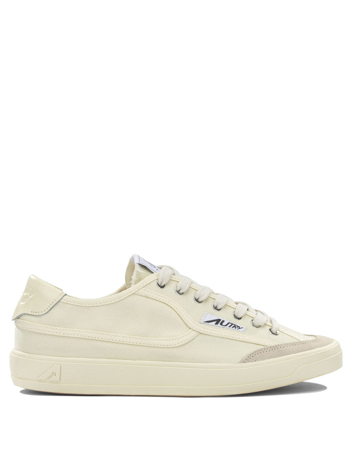 Autry Windscape Low Sneakers & Slip-On - Bianco | 0c1f04a796e29107f5b9c490628d16579aaa99e1