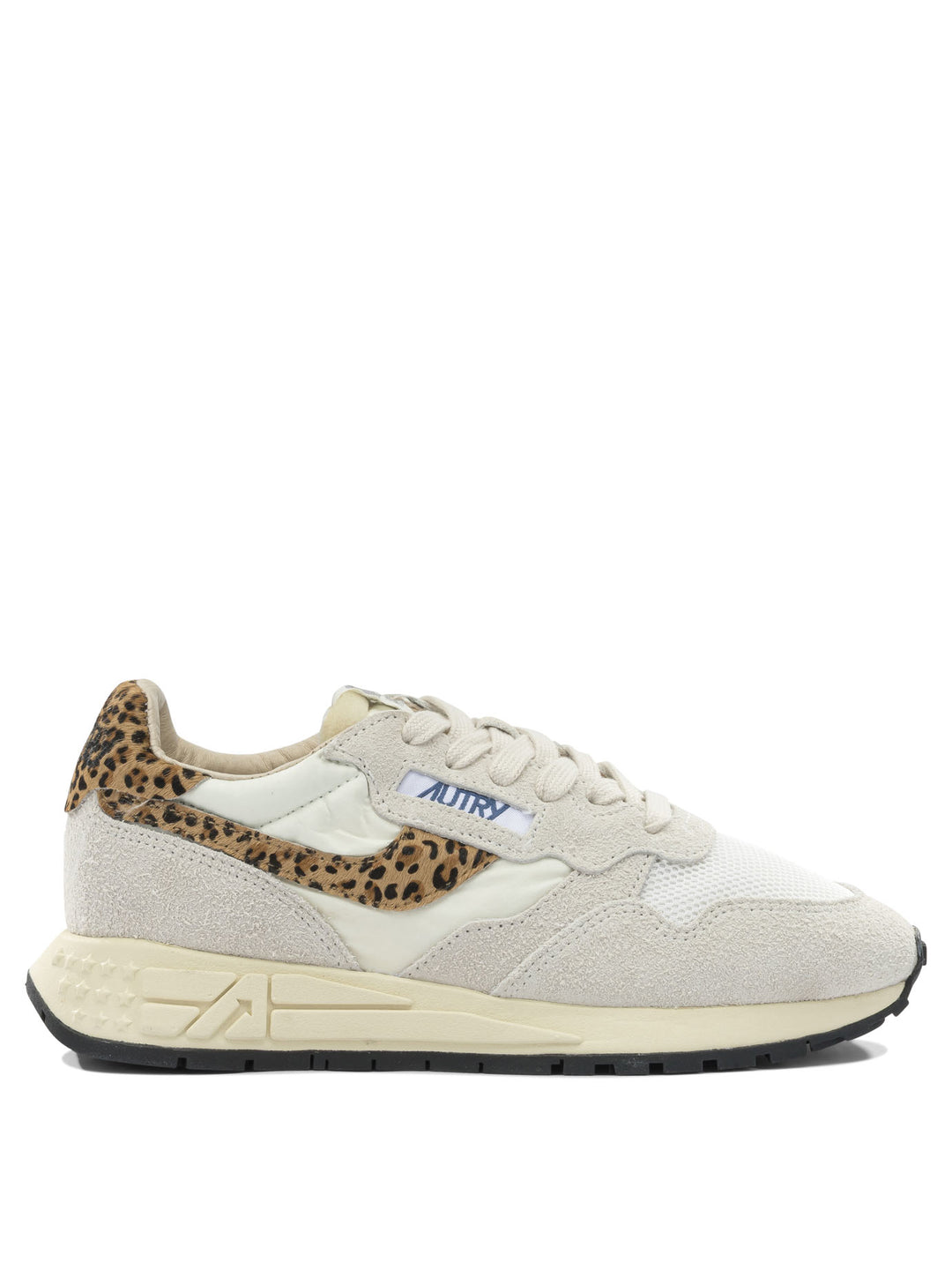 Autry Reelwind Low Sneakers & Slip-On - Beige | a1d3bd6548661e15bab4f3bbf21566b23756bed6