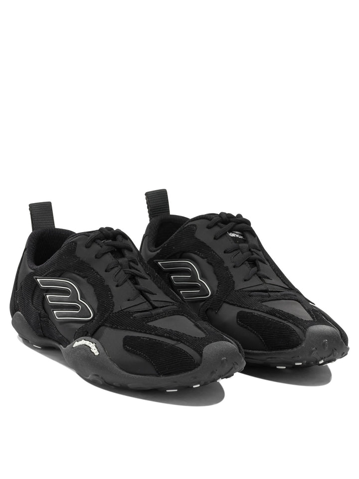 Balenciaga Monday Ultra Sneakers & Slip-On - Nero | 96cb48b93215279ddcb72deb247f1aca53b0c4f8
