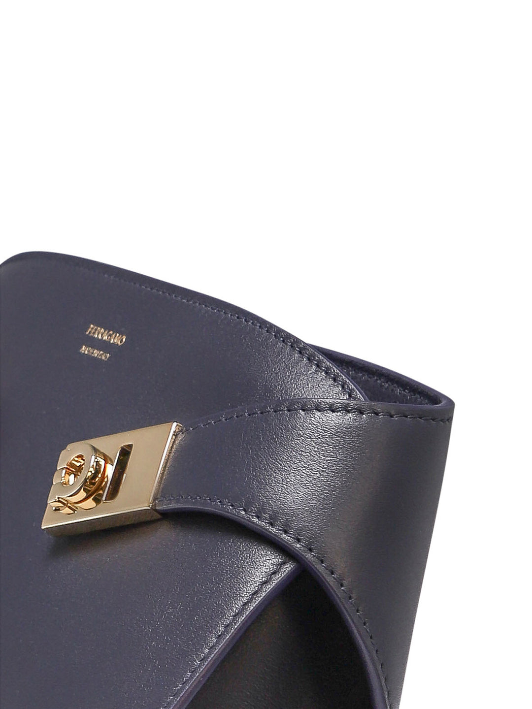 Ferragamo Hug Borse a Tracolla - Blu | c34cab57b539c8e1df5e2b9eee760d2cf11476a1