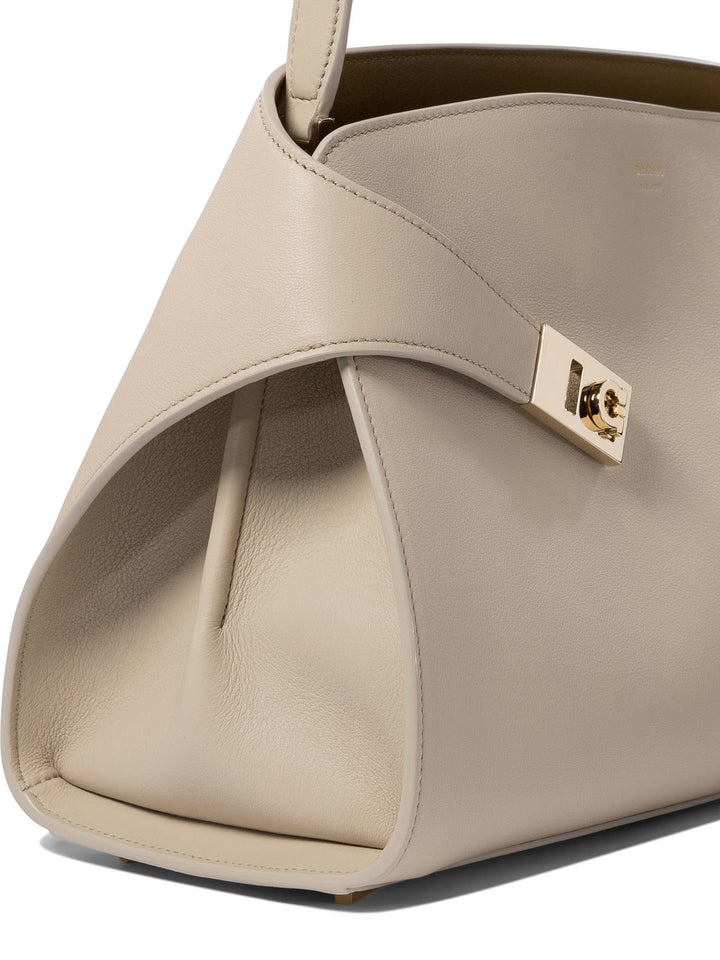 Ferragamo  Borse a Spalla e Tracolla - Grey | cde2660fa22db16e773ef549c9389671d45c3e6b