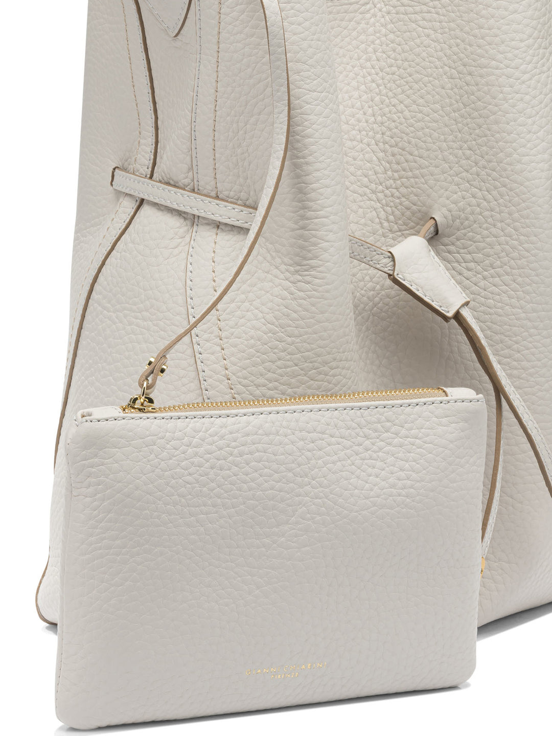 Gianni Chiarini  Borse a Spalla e Tracolla - Beige | 0b8bc375f5fdbd74184e7620afcfc7a0cda2b52b