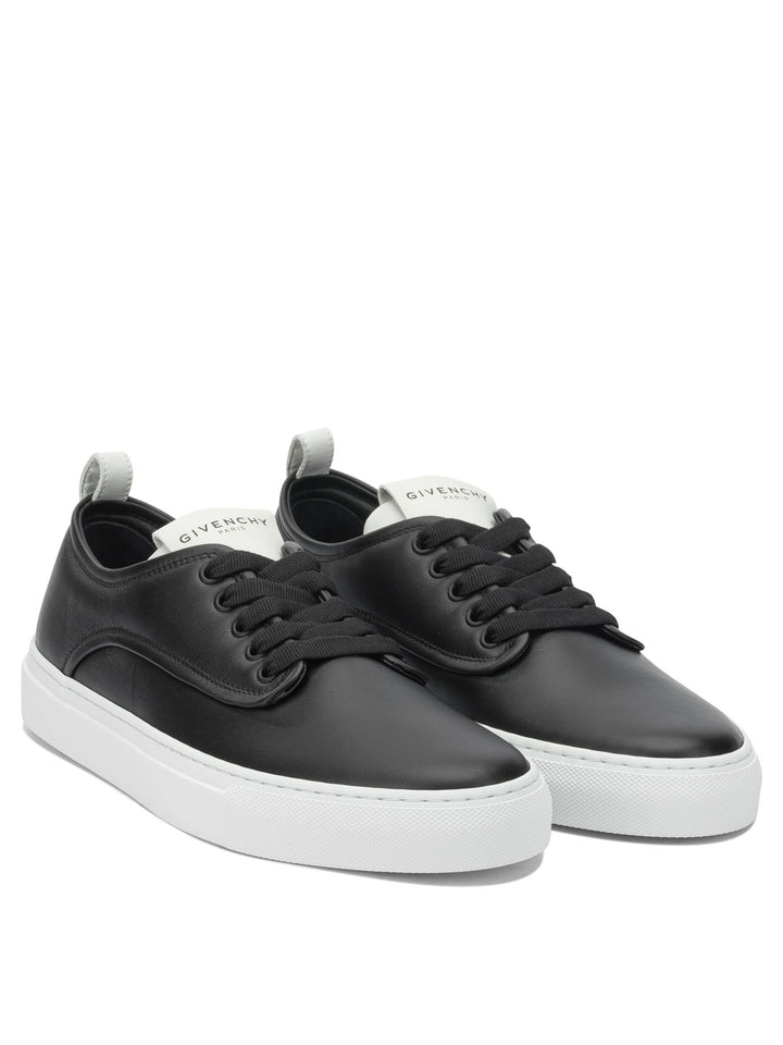 Givenchy New City Sneakers & Slip-On - Nero | db745bffbdba5092b3b2e60b68e1080f4ce778e5