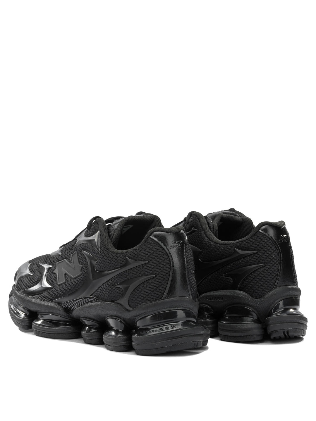 New Balance  Sneakers & Slip-On - Nero | 03d396b34e38f876069d22f53ee27b11c9942d5a