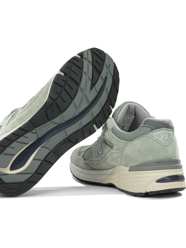 New Balance Made In Uk 991v2 Sneakers & Slip-On - Verde | f8f1617781a7d0afbc97c4c99112c8c0ae1b87dc