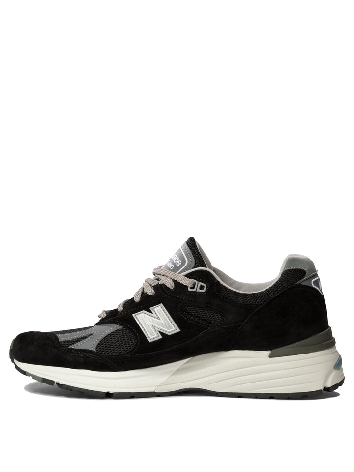 New Balance Made In Uk 991v2 Sneakers & Slip-On - Nero | bcee2ab07b6a70450f4bc4c8798cace8ed688d51