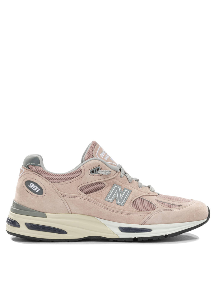 New Balance Made In Uk 991v2 Sneakers & Slip-On - Rosa | 616faf7ae4e02bda75abf8722af2d6f5d8e97a8c