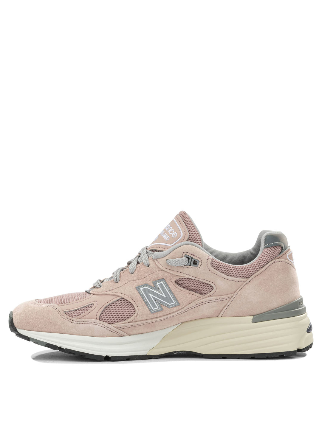 New Balance Made In Uk 991v2 Sneakers & Slip-On - Rosa | 46b417541182daae718ac87774d666243f678a8d