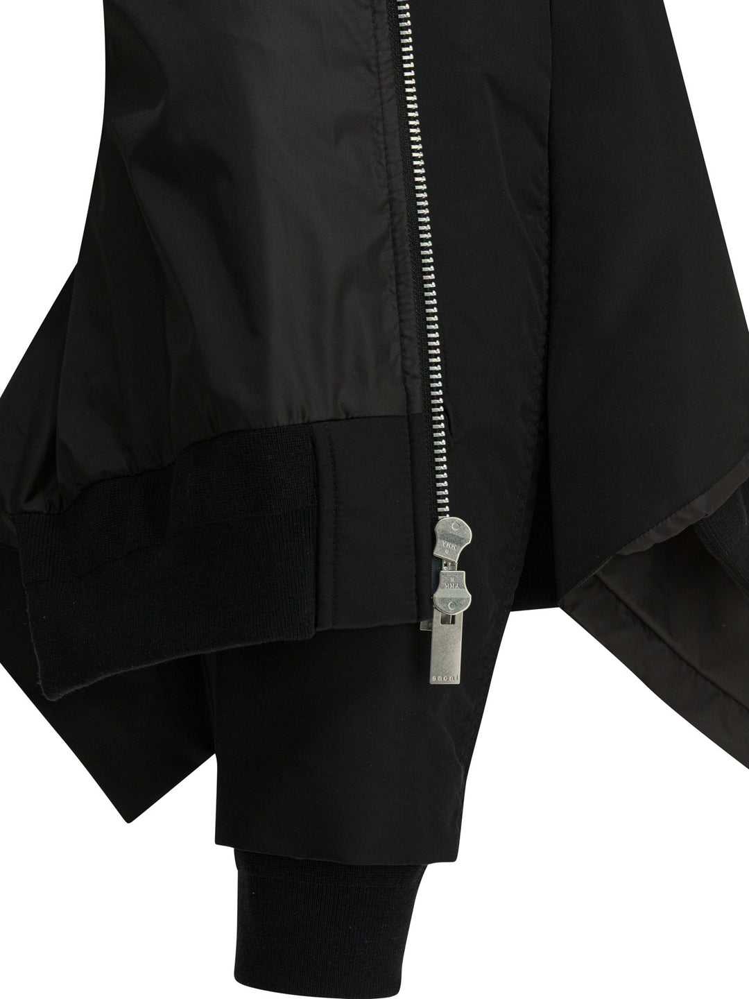 Sacai Nylon Zippered Bomber Jacket Jackets and Coats - Nero | c6b89d709e023a8c8dfc88d0b6be91ea815d4ad1