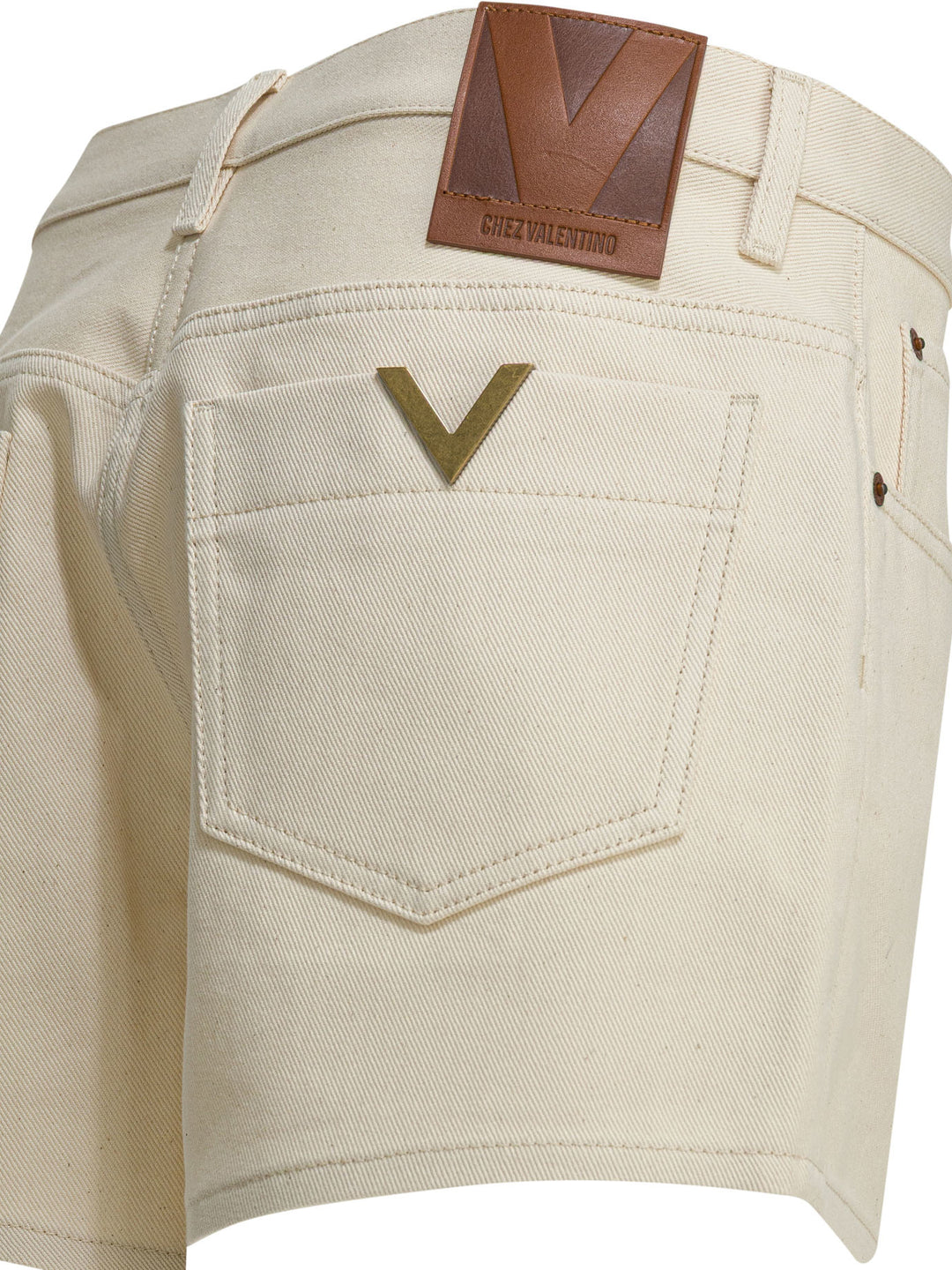 Valentino Five-Pocket Denim Shorts - Bianco | 2205ec1ef9b3eca7516b569a740cbd99f96a6ec9