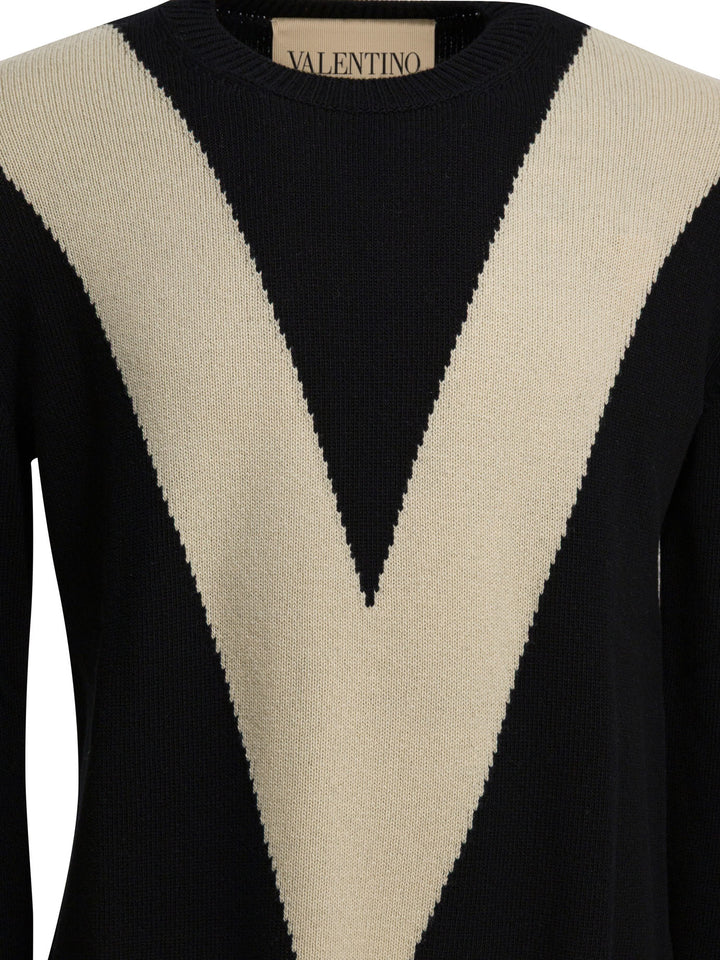 Valentino Wool Sweater With Inlaid V Knitwear - Nero | 2ae4a8cd8ac81b29e79f95ce9eb53f116b9e6521