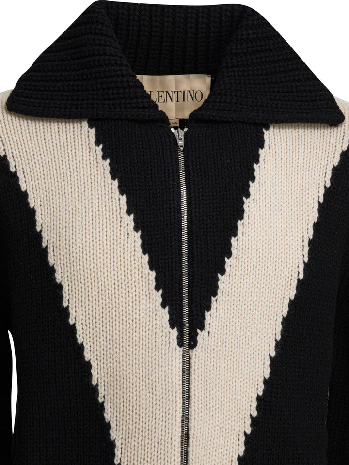 Valentino Cardigan With Inlaid V Knitwear - Nero | 33e3b2dab4369e2ceade28685395e2bc64c79401