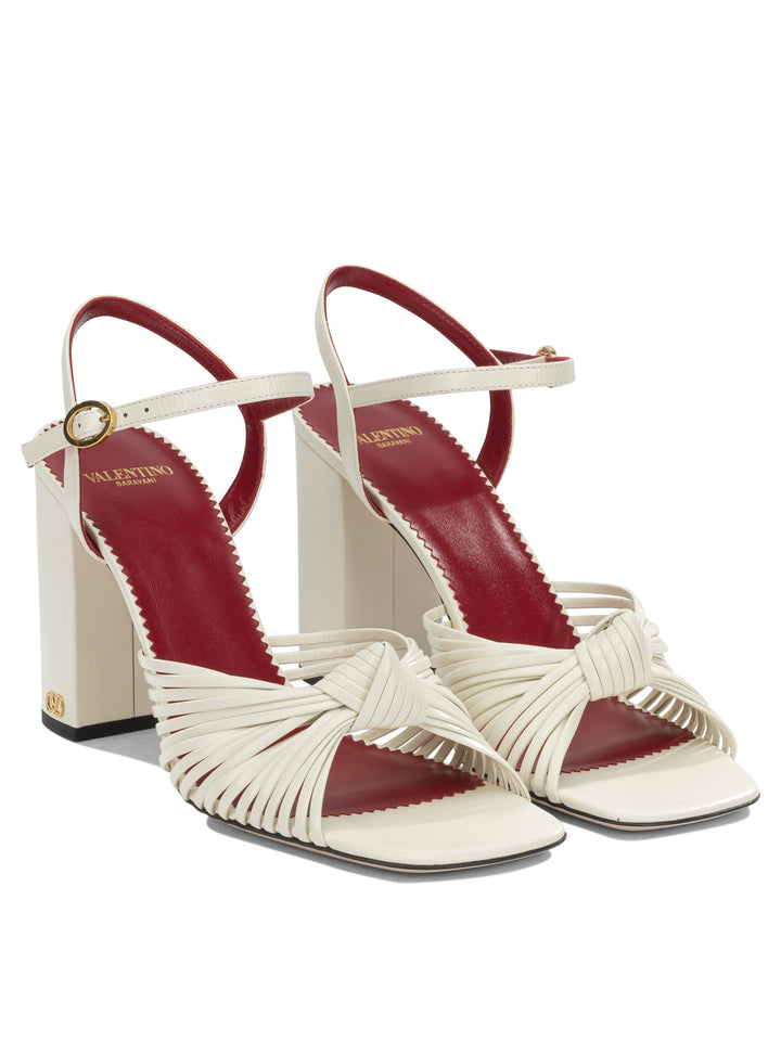 Valentino Garavani Annet 90mm Sandali - Bianco | a6c3c0a638946e92131166ab84cab266bc669a29