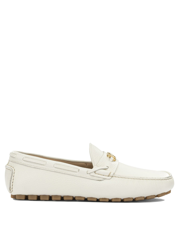 Valentino Garavani Driver Fastway Loafers & Slippers - Bianco | e04e6acaa235a95f61521dba5c9b79f2ba4c54f8
