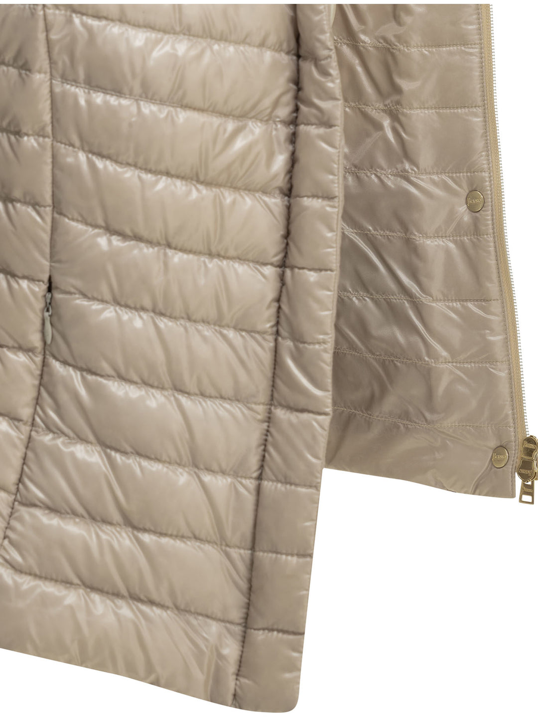 Herno Ultra-Light Nylon Sleeveless Jacket Jackets and Coats - Beige | 30397bc6606fb9da36869d5c74367283bdd0e7ab