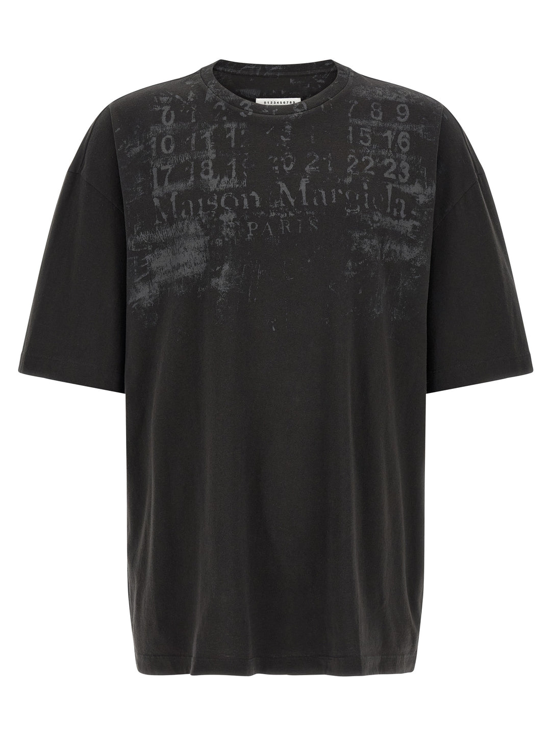 Maison Margiela Numeric T shirt - Nero | f0f5cc951f4275ae3a6228ef2061299af48caef3