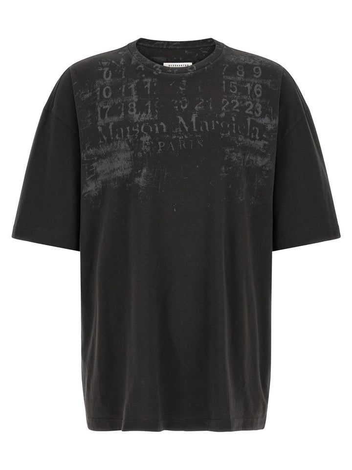 Maison Margiela Numeric T shirt - Nero | f0f5cc951f4275ae3a6228ef2061299af48caef3