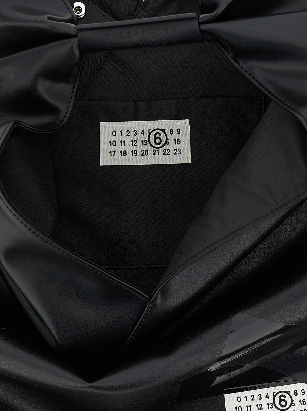 Mm6 Maison Margiela Japanese Classic Borse a Mano - Nero | 7d014fba14e3c6c9f4a737879f5c747f6f15b84e