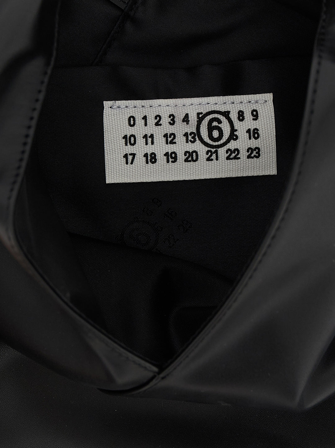 Mm6 Maison Margiela Small Japanese Borse a Mano - Nero | dc34fbaef4d1c90a0bdab1ded873b7fdfbf478d2