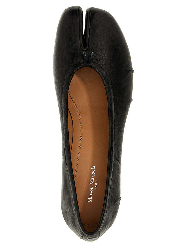 Maison Margiela Tabi New Flat shoes - Nero | cbdf9d54b247846545dc28a8c02c3d32b7faadc0
