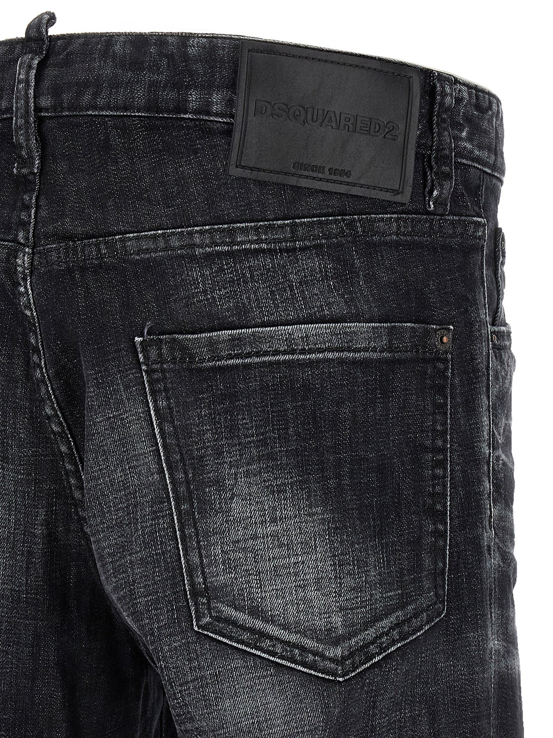 Dsquared2 Cool Guy Jeans - Nero | c8a1681eabbec9893e5bdda809ac0ea3cbb98c32