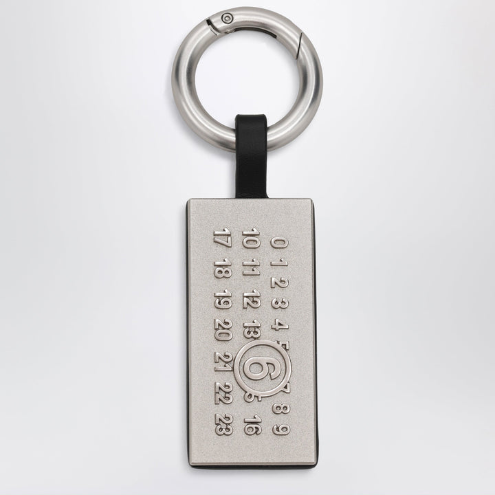 MM6 Maison Margiela Schwarzer Numeric Charm aus Brass und Leder