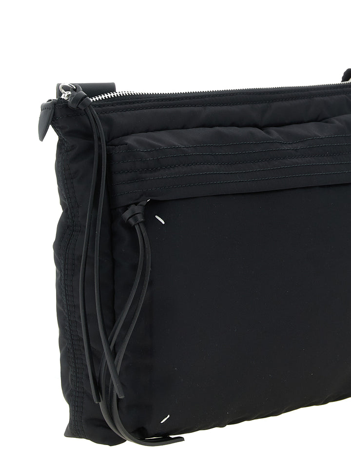 Maison Margiela Zip Computer Bag East West Borse a Tracolla - Nero | 409c09be586adbae791f610b76c405ce03d4096a