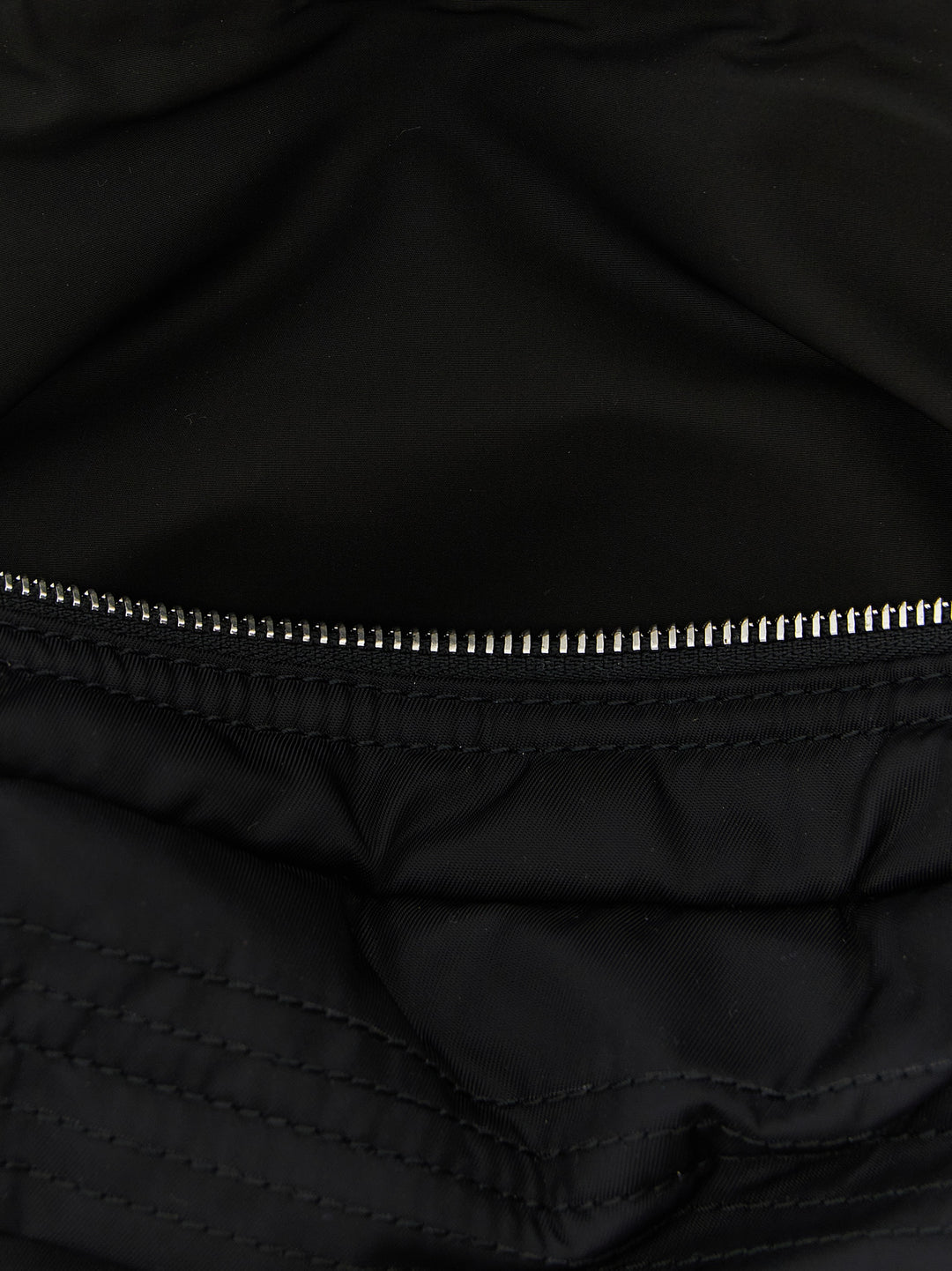 Maison Margiela Zip Computer Bag East West Borse a Tracolla - Nero | 9bcc75eda7e1c6fab0712786996be0b628bea6bc