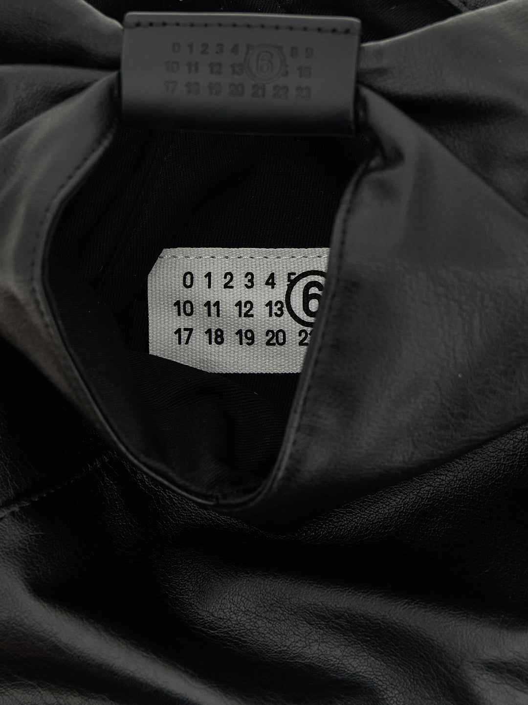Mm6 Maison Margiela Japanese Borse a Tracolla - Nero | 565b743cdc00988fc9f64cbdc8d0146e94f6b8a8