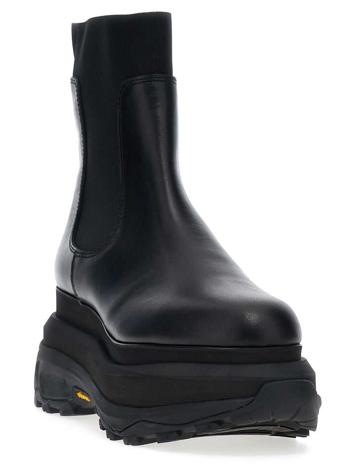 Sacai Chelsea Leather Ankle Boots Stivali e Stivaletti - Nero | 94ba7b690202db993f86331f1cce384832cd6a98