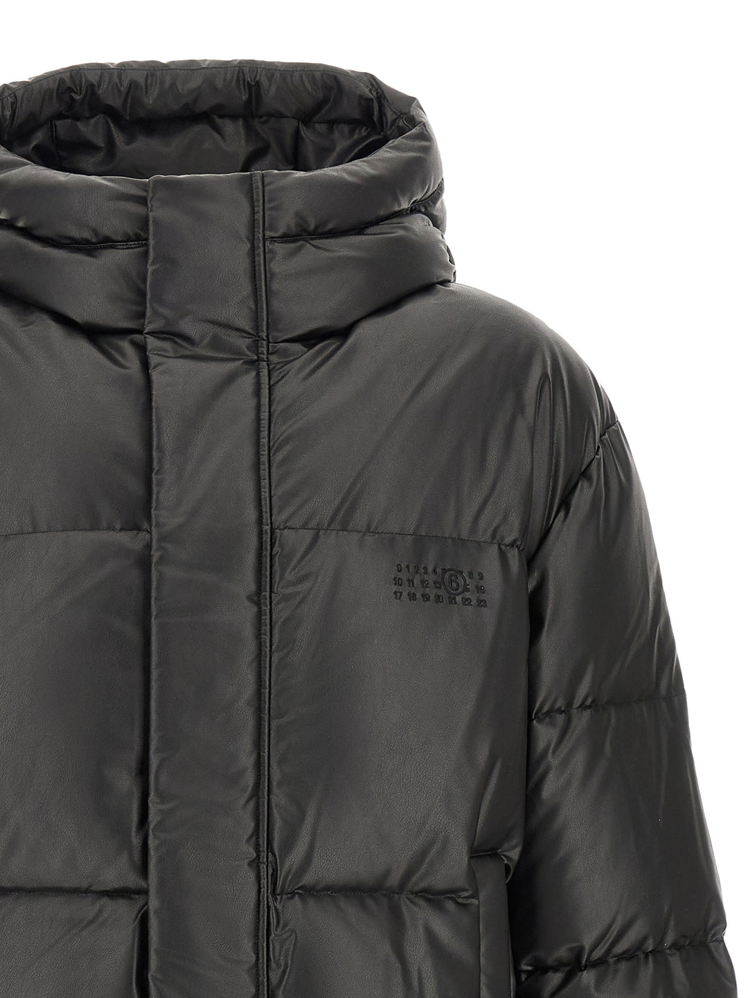 Mm6 Maison Margiela Lacquered Finish Down Jacket Puffer Jackets - Nero | 189629bbcf0503ccbbaf0915e1126528cb098536