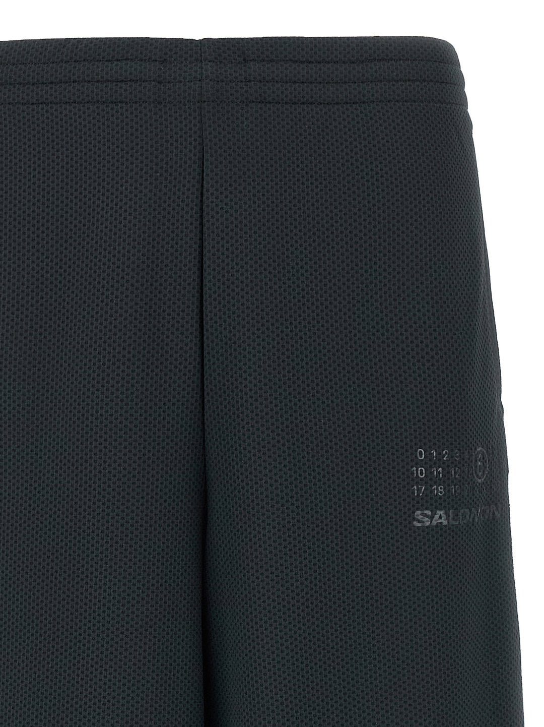 Mm6 Maison Margiela Capsule Mm6 Maison Margiela X Salomon Joggers Pantaloni - Nero | 9a6e51338f77eacb398a4c43875673d22266f3b2