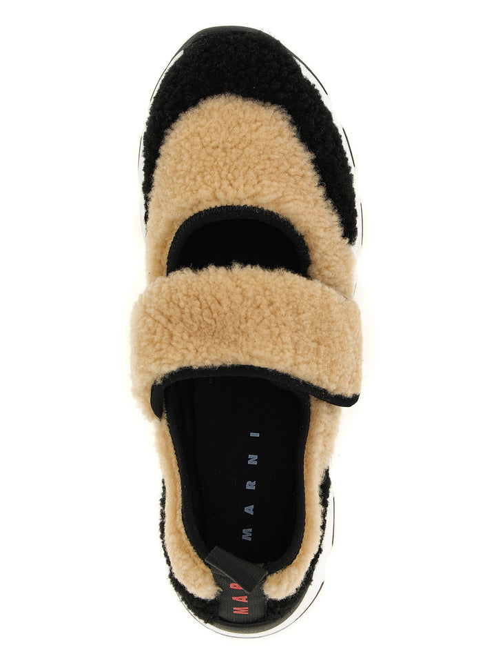 Marni Mary Jane Fur Sneakers - Bianco/Nero | 07acf1b3ab9eb9d1e994eeda0f895f340b37303a