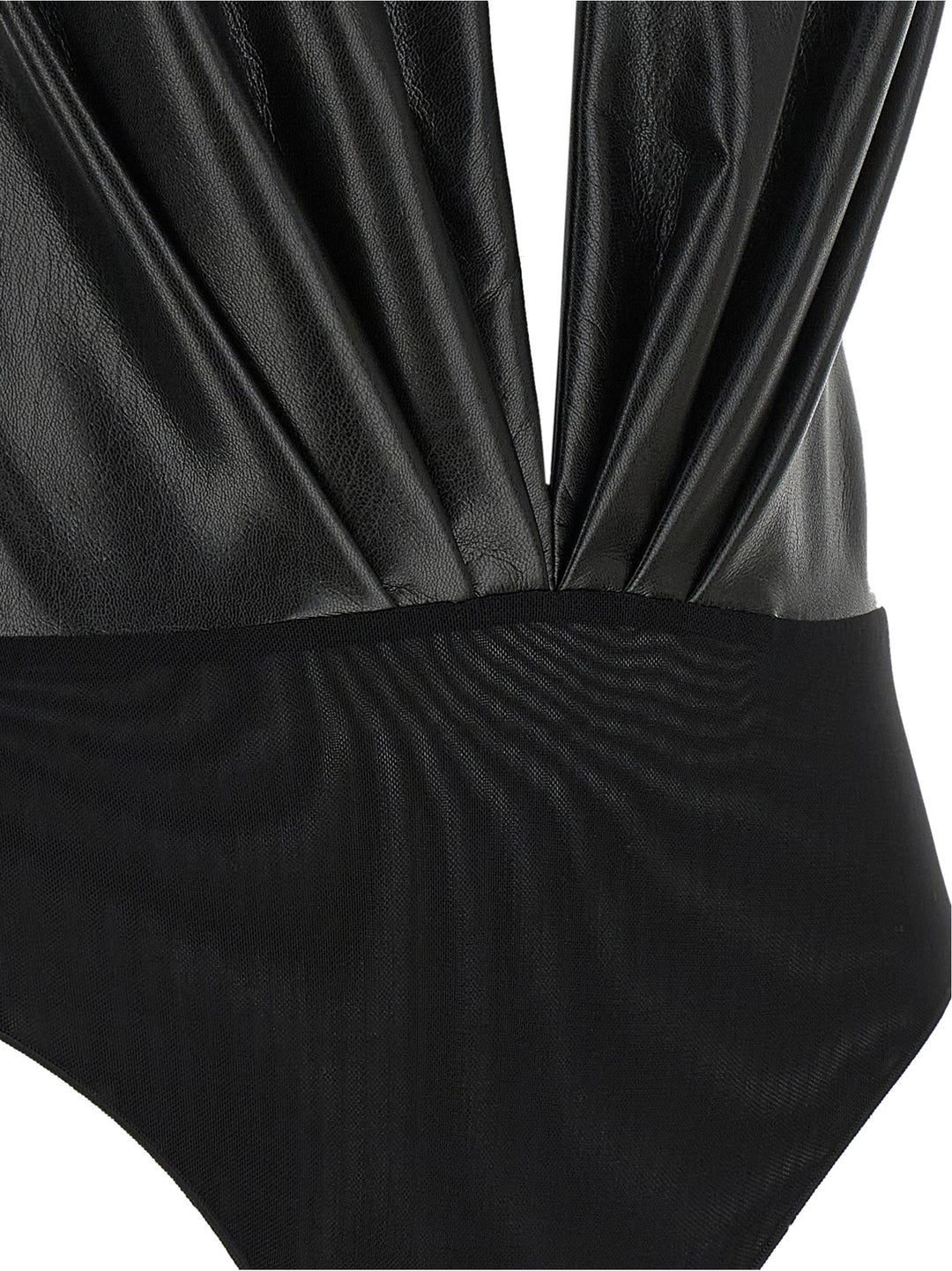 The Andamane Zendaya Top - Nero | c35184bd4c153267cf5c0ce83d282b46e4256550