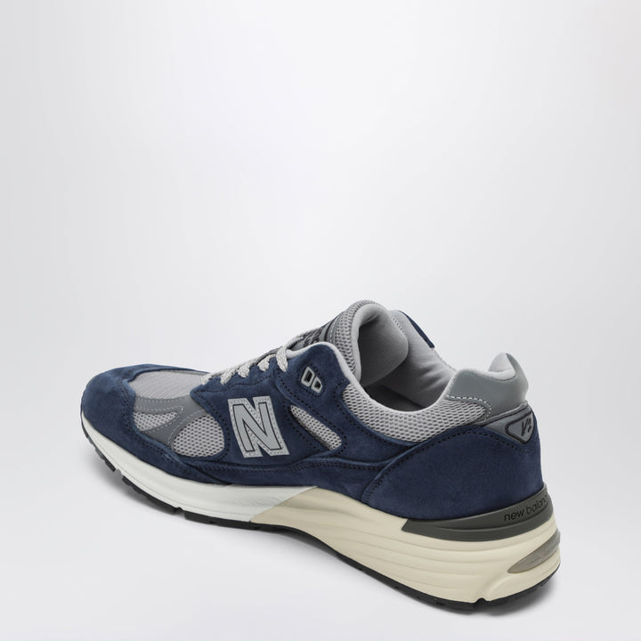 New Balance In UK gefertigter Blauer Suede Sneaker