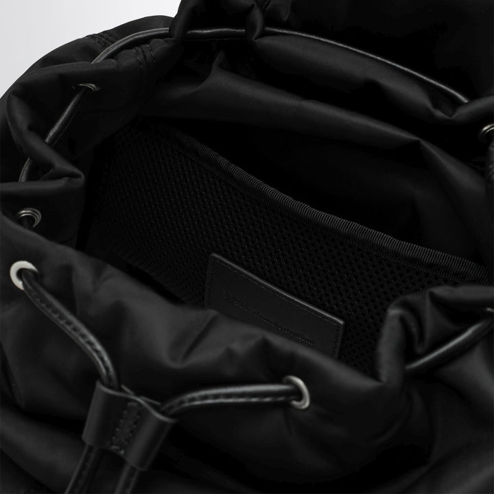 Ami Paris Apparel & Accessories - Nero | 934dfd86a5c6fecbc07e68c83dc7ef7d49206c03