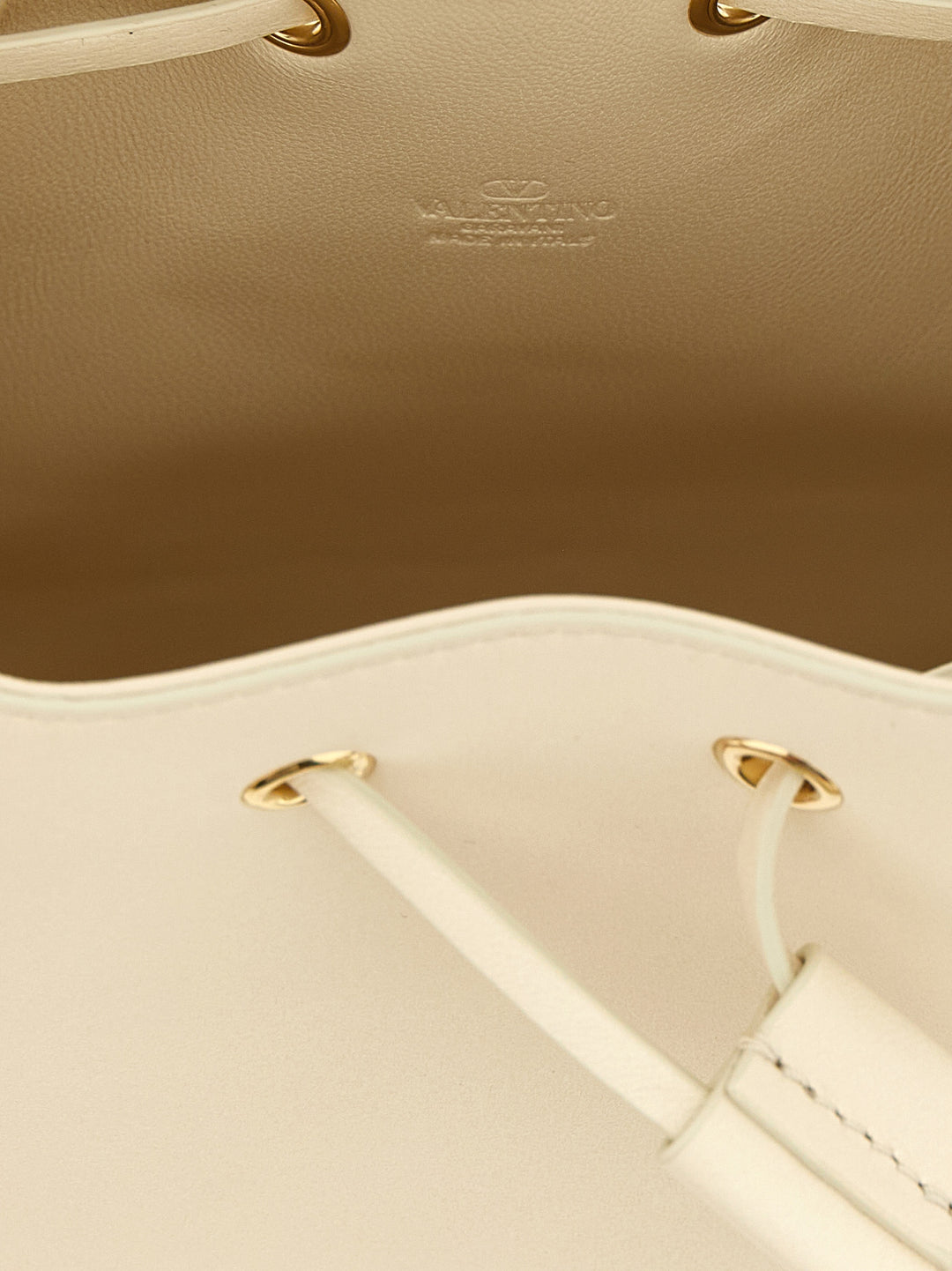 Valentino Garavani Valentino Garavani Vlogo Signature Sechiello Bag Borse a Tracolla - Bianco | f1a87390f5cef502cfe7aef3d3ab56ea89c607e3