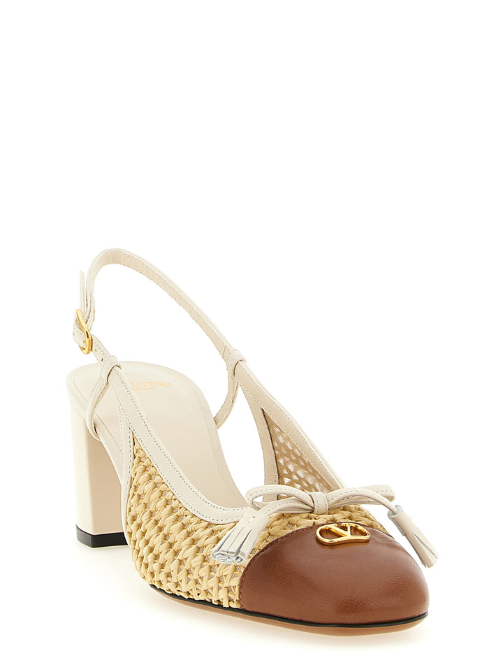 Valentino Garavani Valet Du Roi Decollete - Beige | c62644ccf89aaa2b91fdbf471ae06a02ab9a536e