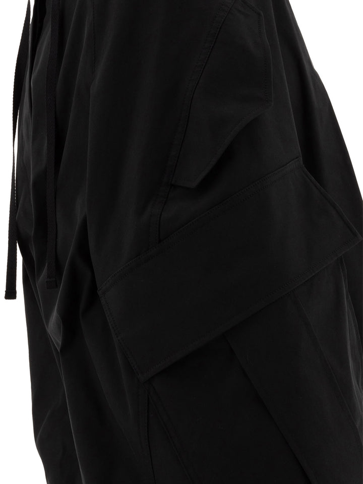 Alexander Mcqueen Oversize Cargo Trousers - Nero | 04f076b808f97a1fcdd64f21a230fe30b8f6e9ab