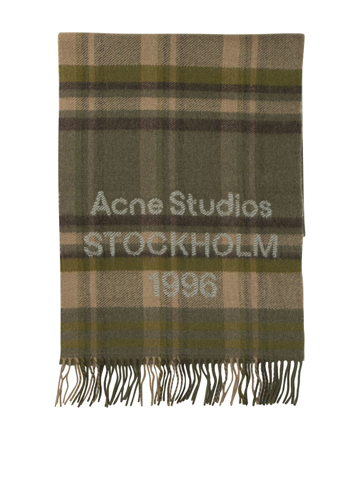 Acne Studios Scarves & Silk Scarves Sciarpe & Foulard - Verde | 73a42abf3ac830027887942f95eb4e4272fc1d00