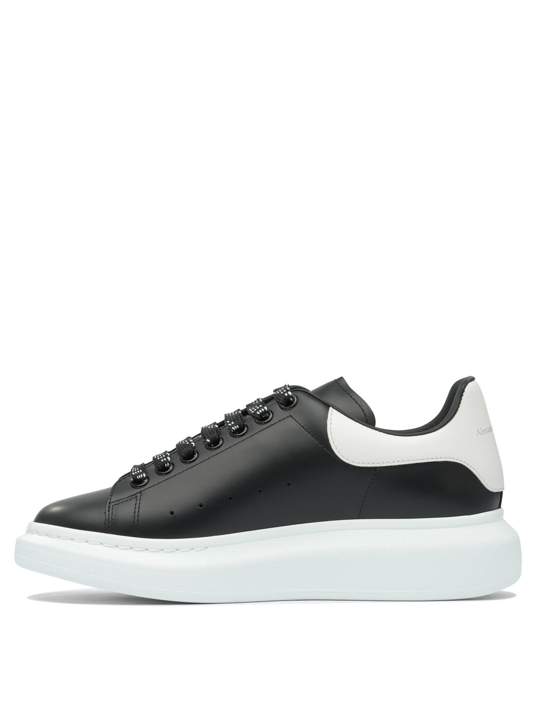 Alexander Mcqueen Leather Upper And Rubber Sole Sneaker Sneakers & Slip-On - Nero | 3c0d3d4f56a36166c452a2aa6c79ab53286c188f